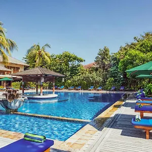Risata Bali & Hotell Kuta Lombok