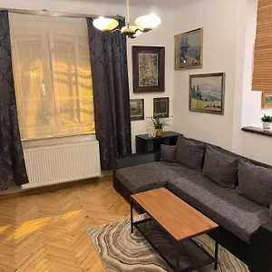 Apartment & Restaurant Tkalcovsky Dvur, Prague