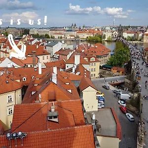 Apartment Queen Bee, Prague
