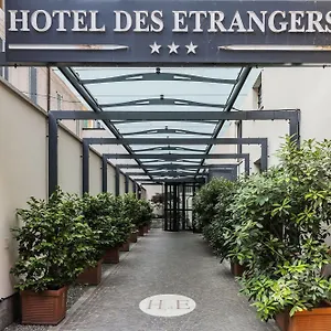 Des Etrangers 3*, Milano Italia