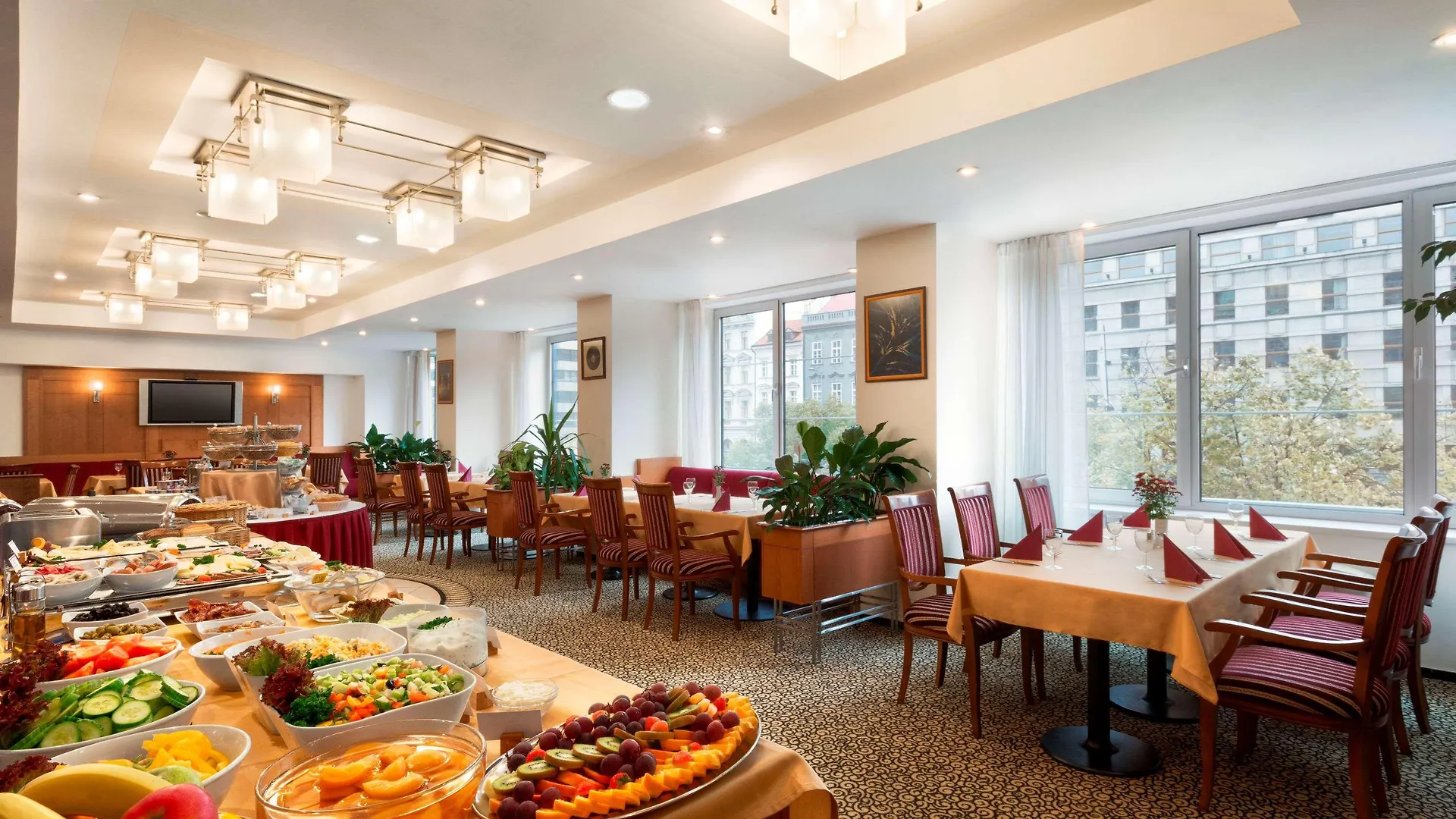 Ramada Prague City Centre 4*,