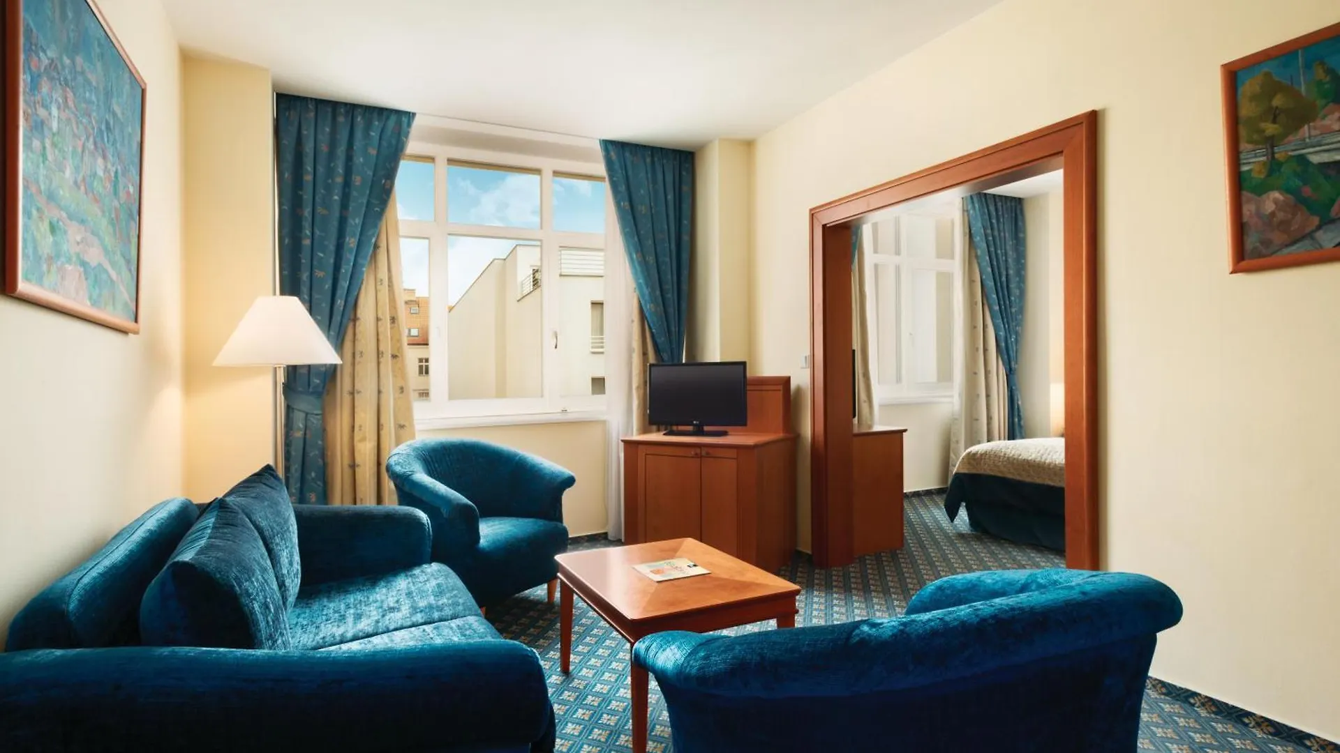 Ramada Prague City Centre 4*,